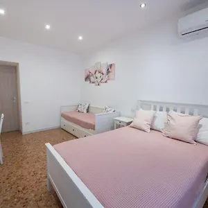  Apartment Casa Rosa Beige E Blu Italy