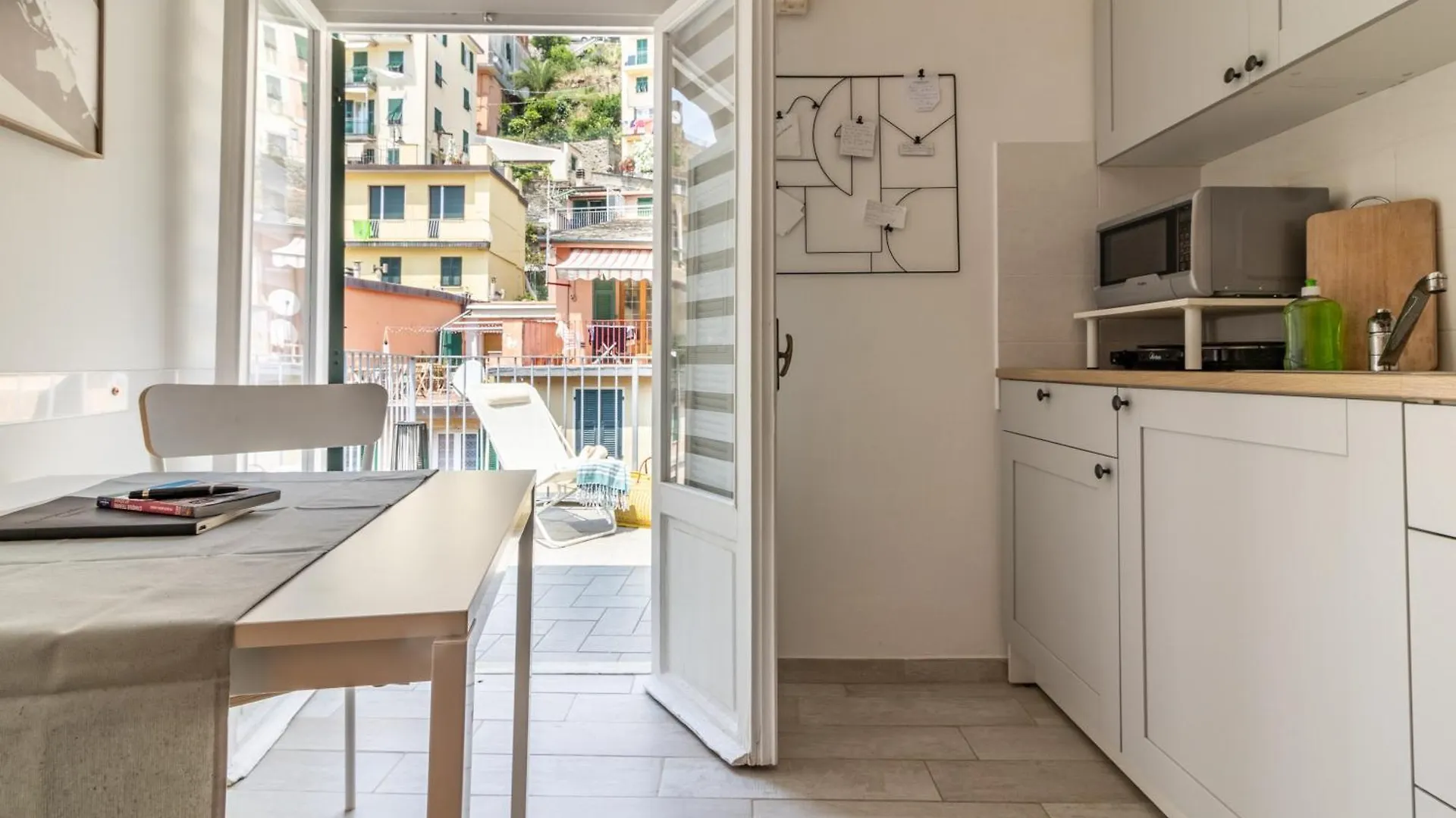 Wanderjohn Penthouse 5Terreparco Apartment Riomaggiore