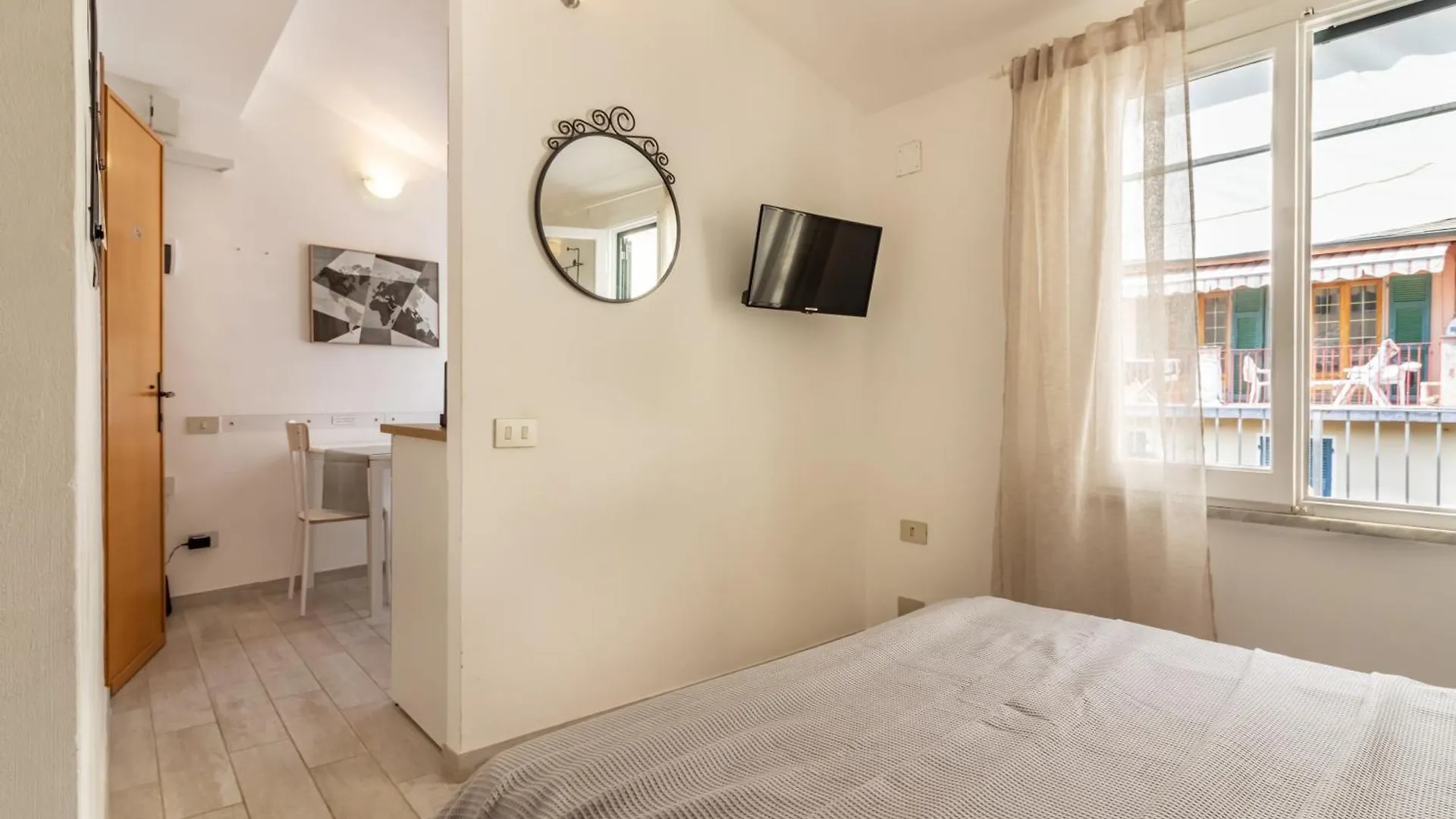 Wanderjohn Penthouse 5Terreparco Apartment Riomaggiore Italy